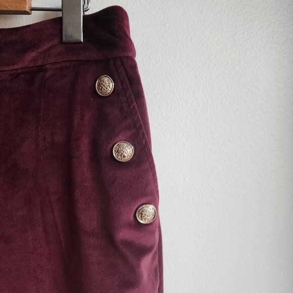 EUC Anthropologie Maison d’Amélie Burgundy Velvet Flared Pants - Sz 6 RUN LARGE - Picture 4 of 14
